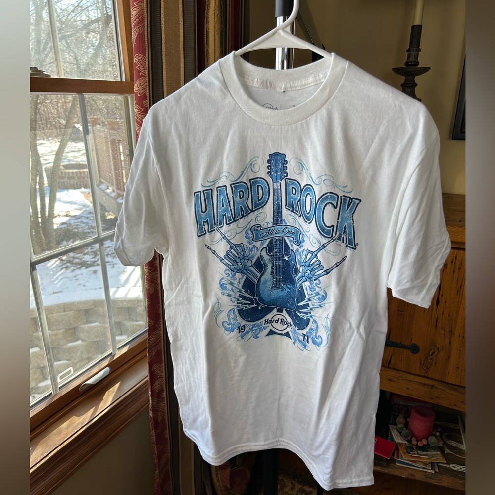 Hard Rock T shirt new promo shirt from Rockford Illinois casino size medium